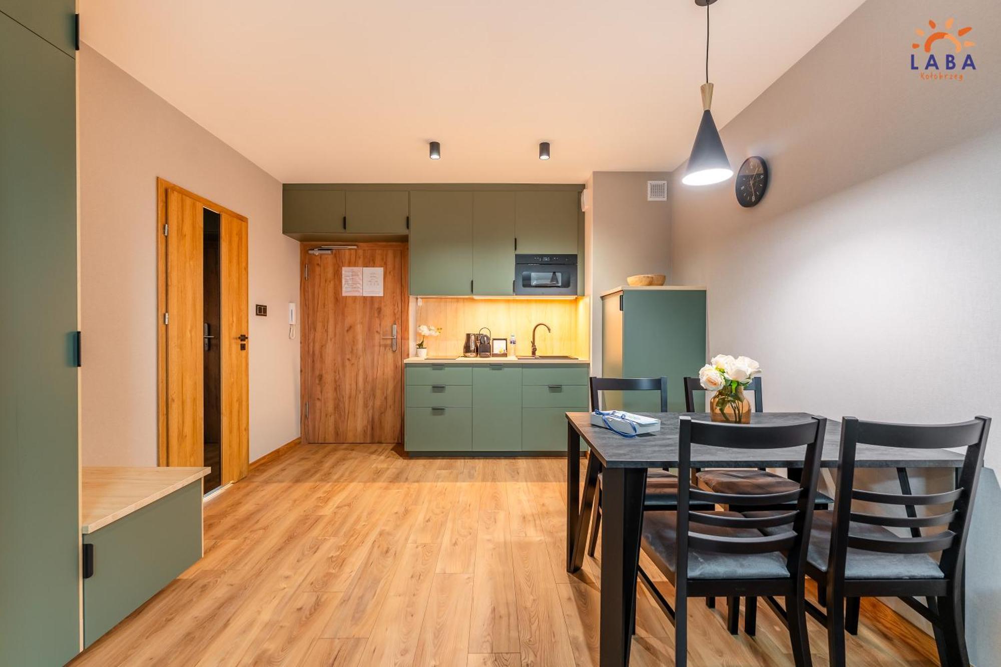 Laba Kolobrzeg Apartamenty Kasprowicza 20C Parking Basen Fitness Bawialnia W Cenie, Parkplatz Schwimmbad Fitness Spielzimmer Im Preis ภายนอก รูปภาพ